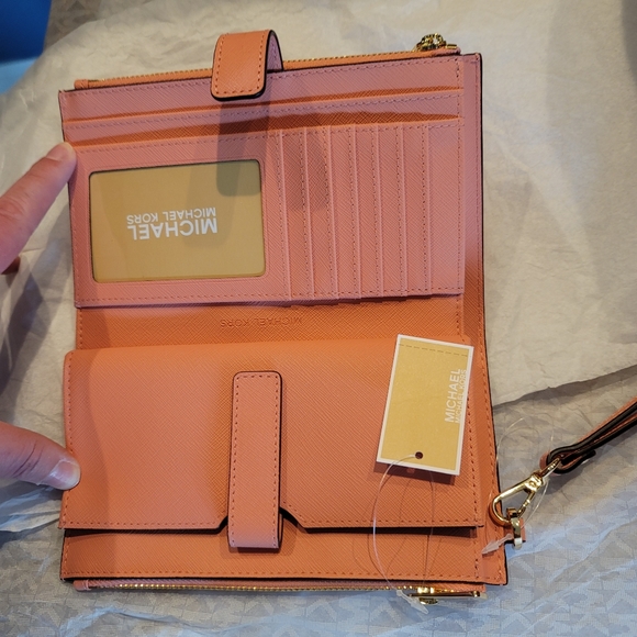 NWT MICHAEL KORS LARGE DOUBLE ZIP WRISTLET WALLET - Picture 3 of 8